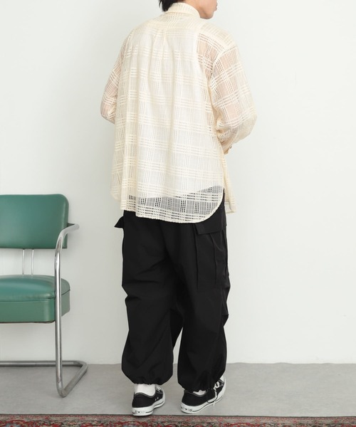 SENSE OF PLACE by URBAN RESEARCH（センスオブプレイスバイアーバンリサーチ）の「『ユニセックス』チェックレースシャツ（シャツ/ブラウス・メンズ・アイボリー/チャコールグレー/カーキ・LARGE/MEDIUM）」の20枚目の写真