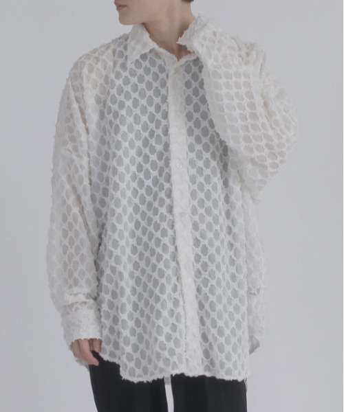 REGIEVO(レジエボ)の「REGIEVO ジャガードシースルー長袖シャツ(シャツ/ブラウス・メンズ・ブラック/オフホワイト・L/M)」の3枚目の写真