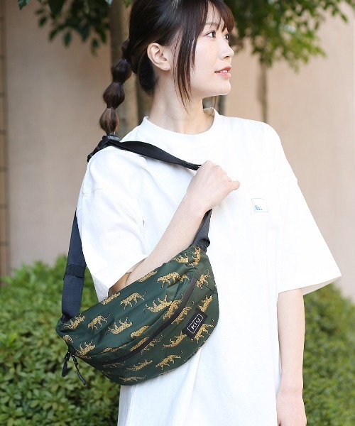 チチカカ（チチカカ）の「KIU　ボディバッグ（ボディバッグ/ウエストポーチ・レディース・その他4・FREE）」の5枚目の写真