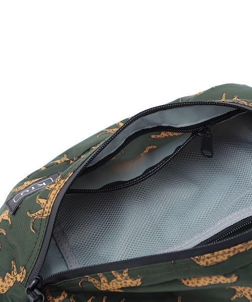 チチカカ（チチカカ）の「KIU　ボディバッグ（ボディバッグ/ウエストポーチ・レディース・その他4・FREE）」の16枚目の写真