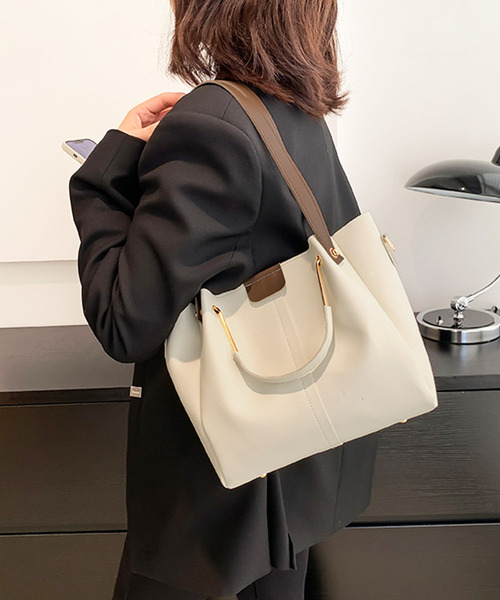 Amulet(アミュレット)の「ダブルハンドルショルダーバッグ(ショルダーバッグ・レディース・ベージュ/ブラウン/ホワイト/ブラック・F)」の2枚目の写真