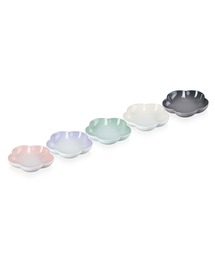 LE CREUSET フラワー　レッド 約20cm Amazon｜ル・クルーゼ(Le Creuset) 皿 深皿 フラワー