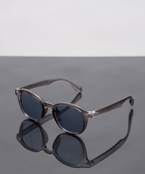 Revo.(レボ)の「<MONO> BOSLLINGTON COLOR LENS SUNGLASSESE / 'モノ' ボスリントン型 サングラス カラーレンズ クリアフレーム UVカット【ケース付き】(サングラス・メンズ・ブラック×グレー/クリア/ブラウン/ブラック×ブルー/ブラック/グレー系その他/ブラウン系その他・FREE)」の5枚目の写真