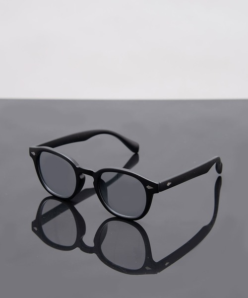 Revo.(レボ)の「<MONO> BOSLLINGTON COLOR LENS SUNGLASSESE / 'モノ' ボスリントン型 サングラス カラーレンズ クリアフレーム UVカット【ケース付き】(サングラス・メンズ・ブラック×グレー/クリア/ブラウン/ブラック×ブルー/ブラック/グレー系その他/ブラウン系その他・FREE)」の3枚目の写真