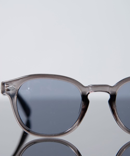 Revo.(レボ)の「<MONO> BOSLLINGTON COLOR LENS SUNGLASSESE / 'モノ' ボスリントン型 サングラス カラーレンズ クリアフレーム UVカット【ケース付き】(サングラス・メンズ・ブラック×グレー/クリア/ブラウン/ブラック×ブルー/ブラック/グレー系その他/ブラウン系その他・FREE)」の11枚目の写真