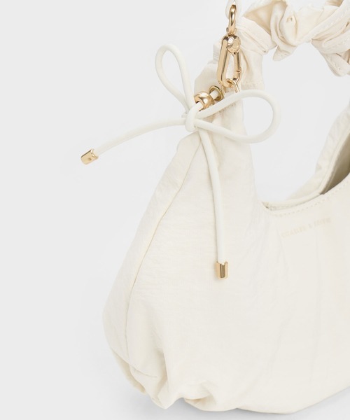 CHARLES & KEITH（チャールズ & キース）の「Maisy メイシ ルーシュド 
