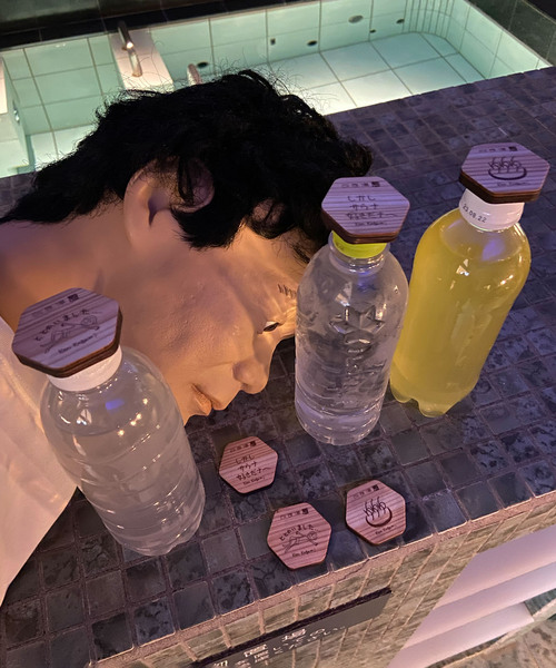 JUNRED（ジュンレッド）の「Ken Kagami×改良湯コラボ ボトルキャップ（その他雑貨・メンズ・ベージュ系その他2/ベージュ/ベージュ系その他・FREE）」の4枚目の写真