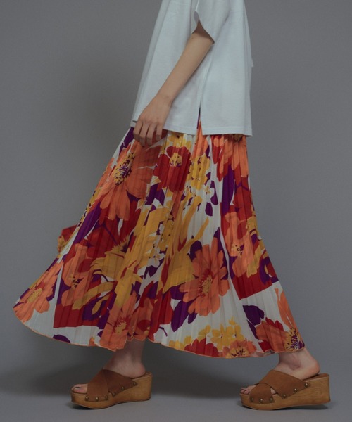 manana suerte(マニャーナスエルテ)の「vintageプリントプリーツスカート(スカート・レディース・オレンジ/ミント/ピンク/ブラック・FREE)」の17枚目の写真