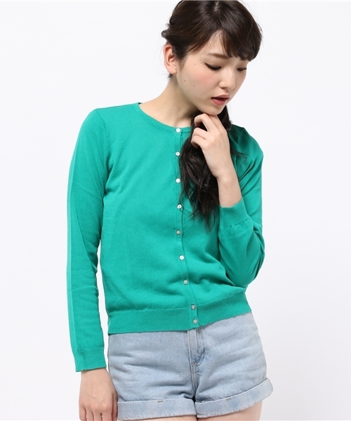 earth music&ecology（アースミュージックアンドエコロジー）の「【自宅で洗濯OK!】ウォッシャブル長袖カーディガン（カーディガン/ボレロ・レディース・ピンク/レッド/グリーン/LT.Gray/ブルー/オフホワイト/ブラック/ブルーグリーン/オレンジ/ロイヤルブルー/ネイビー/イエロー・SMALL/MEDIUM）」の3枚目の写真