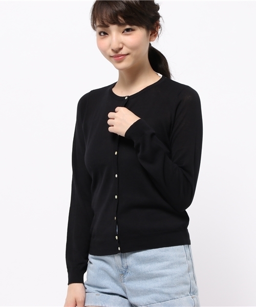 earth music&ecology（アースミュージックアンドエコロジー）の「【自宅で洗濯OK!】ウォッシャブル長袖カーディガン（カーディガン/ボレロ・レディース・ピンク/レッド/グリーン/LT.Gray/ブルー/オフホワイト/ブラック/ブルーグリーン/オレンジ/ロイヤルブルー/ネイビー/イエロー・SMALL/MEDIUM）」の2枚目の写真