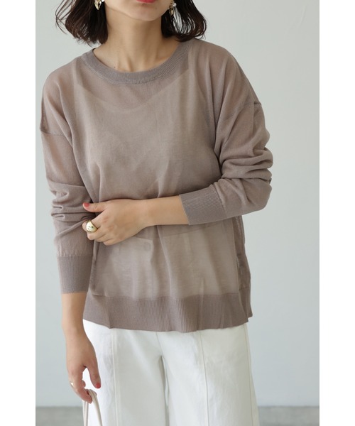 each(イーチ)の「シアーバックスリットニット(Tシャツ/カットソー・レディース・オフホワイト/ライトベージュ/グレイッシュベージュ/ブラック・FREE)」の4枚目の写真