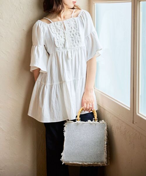 MAJESTIC LEGON（マジェスティックレゴン）の「バンブーハンドルフリンジバッグ（ハンドバッグ・レディース・ブラック系その他/ホワイト系その他2・FREE）」の8枚目の写真