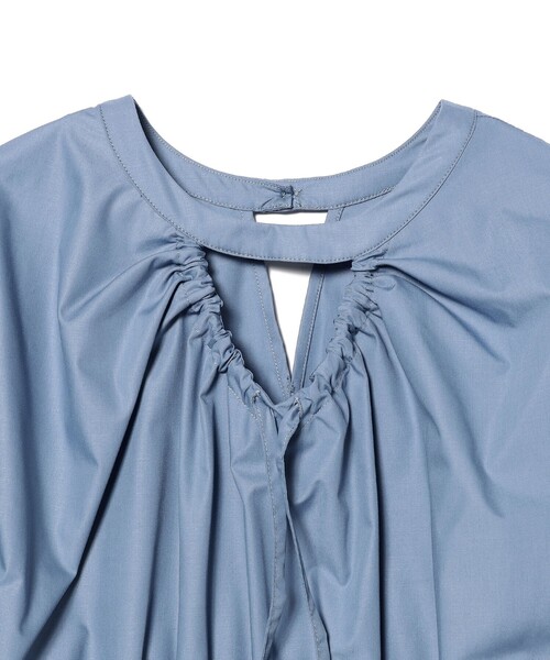 Ray BEAMS（レイビームス）の「Ray BEAMS / カットアウト パフスリーブ ワンピース（ワンピース・レディース・ブラック/ライトブルー・1/0）」の3枚目の写真