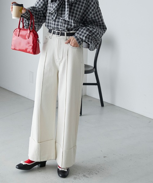 BONLECILL(ボンルシール)の「ピンタックロールアップハイウエストデニムパンツ(デニムパンツ・レディース・ブルー/アイボリー/ブラック/ネイビー・L/M/S)」の10枚目の写真