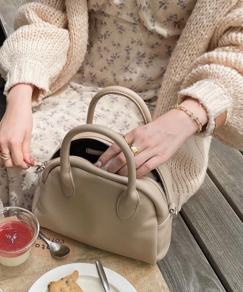 muguet（ミュゲ）の「round shoulder bag（ショルダーバッグ・レディース・グレー/ブラック・FREE）」の5枚目の写真