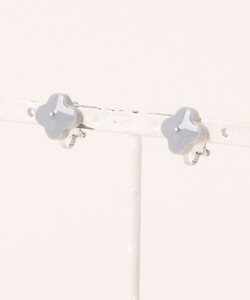 tone（トーン）の「【BLACKA】タイルイヤリング(MA)（イヤリング・レディース・マスタード/キャメル/グリーン系その他/レッド/オレンジ/グレー/ネイビー/ピンク/グリーン/クリーム/カーキ/イエロー/ブルー/スカイブルー/オフホワイト/グレー系その他/ブラック/ゴールド/ブラウン/パープル/パープル系その他/イエロー系その他/アクア/ブルー系その他/ブルー系その他2/ホワイト・FREE）」の5枚目の写真