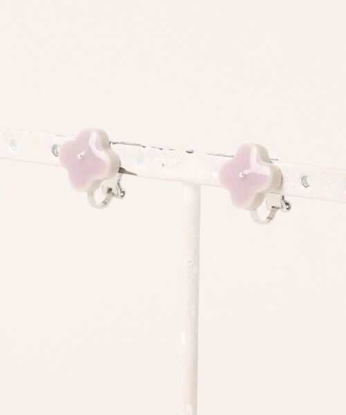 tone（トーン）の「【BLACKA】タイルイヤリング(MA)（イヤリング・レディース・マスタード/キャメル/グリーン系その他/レッド/オレンジ/グレー/ネイビー/ピンク/グリーン/クリーム/カーキ/イエロー/ブルー/スカイブルー/オフホワイト/グレー系その他/ブラック/ゴールド/ブラウン/パープル/パープル系その他/イエロー系その他/アクア/ブルー系その他/ブルー系その他2/ホワイト・FREE）」の17枚目の写真