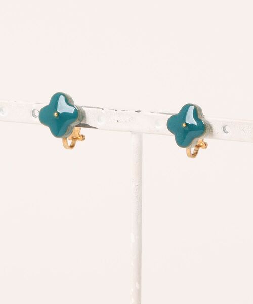 tone（トーン）の「【BLACKA】タイルイヤリング(MA)（イヤリング・レディース・マスタード/キャメル/グリーン系その他/レッド/オレンジ/グレー/ネイビー/ピンク/グリーン/クリーム/カーキ/イエロー/ブルー/スカイブルー/オフホワイト/グレー系その他/ブラック/ゴールド/ブラウン/パープル/パープル系その他/イエロー系その他/アクア/ブルー系その他/ブルー系その他2/ホワイト・FREE）」の14枚目の写真