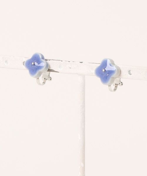 tone（トーン）の「【BLACKA】タイルイヤリング(MA)（イヤリング・レディース・マスタード/キャメル/グリーン系その他/レッド/オレンジ/グレー/ネイビー/ピンク/グリーン/クリーム/カーキ/イエロー/ブルー/スカイブルー/オフホワイト/グレー系その他/ブラック/ゴールド/ブラウン/パープル/パープル系その他/イエロー系その他/アクア/ブルー系その他/ブルー系その他2/ホワイト・FREE）」の18枚目の写真