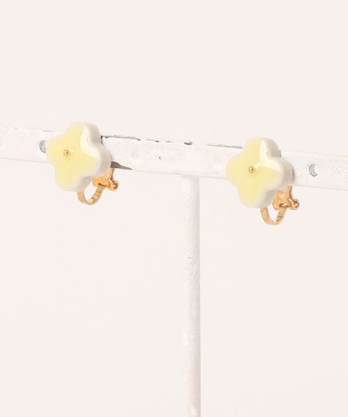 tone（トーン）の「【BLACKA】タイルイヤリング(MA)（イヤリング・レディース・マスタード/キャメル/グリーン系その他/レッド/オレンジ/グレー/ネイビー/ピンク/グリーン/クリーム/カーキ/イエロー/ブルー/スカイブルー/オフホワイト/グレー系その他/ブラック/ゴールド/ブラウン/パープル/パープル系その他/イエロー系その他/アクア/ブルー系その他/ブルー系その他2/ホワイト・FREE）」の22枚目の写真