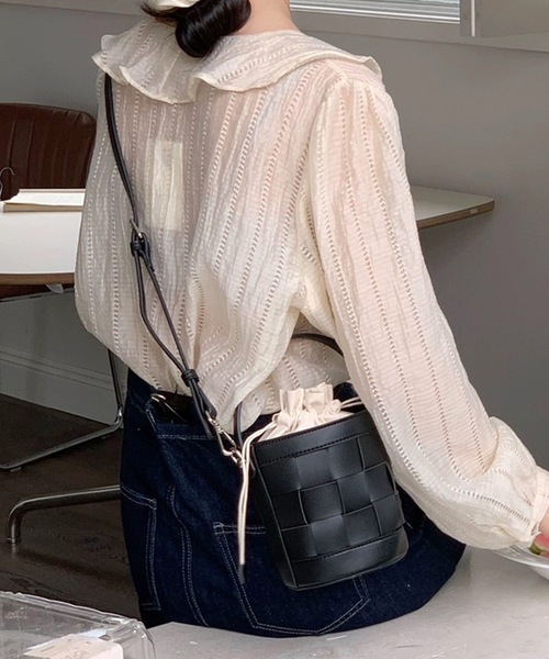 LYN 編み物 PU  巾着型 M Bucket Bag バケットバッグ 2WAY 蝶 Lyn 2Way 巾着型 バケットバッグ ハンドル チェーン デニム