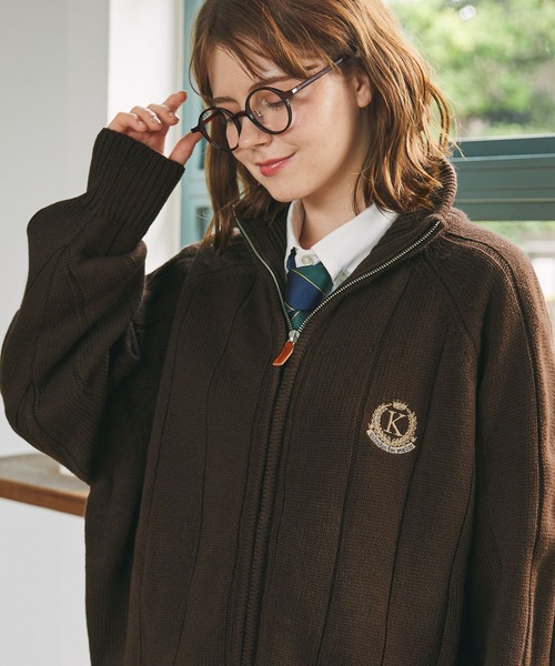 MONO-MART LADY'S（モノマートレディース）の「ワンポイントエンブレム刺繍ドライバーズニット（カーディガン/ボレロ・レディース・ネイビー/ブラウン/アイボリー/カーキ・FREE）」の2枚目の写真