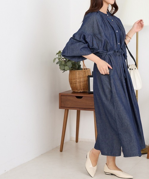 OMNES（オムネス）の「シャンブレー袖ボリュームシャツワンピース（ワンピース・レディース・インディゴブルー/ブルー系その他・FREE）」の19枚目の写真