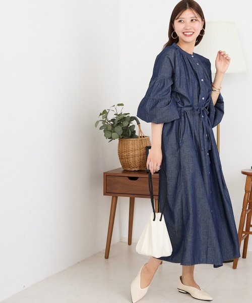 OMNES（オムネス）の「シャンブレー袖ボリュームシャツワンピース（ワンピース・レディース・インディゴブルー/ブルー系その他・FREE）」の21枚目の写真