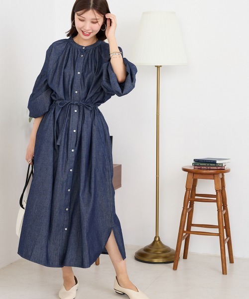 OMNES（オムネス）の「シャンブレー袖ボリュームシャツワンピース（ワンピース・レディース・インディゴブルー/ブルー系その他・FREE）」の22枚目の写真