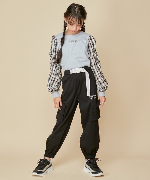JENNI love(ジェニィラブ)の「【セットアップ対応】【ストレッチ素材】【ウエスト調整可能】アクティブトラックパンツ(カーゴパンツ・キッズ・ブラック/サックスブルー/ピンク・140cm/150cm/160cm/130cm)」の6枚目の写真