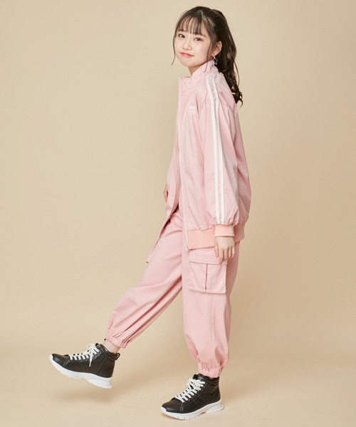 JENNI love(ジェニィラブ)の「【セットアップ対応】【ストレッチ素材】【ウエスト調整可能】アクティブトラックパンツ(カーゴパンツ・キッズ・ブラック/サックスブルー/ピンク・140cm/150cm/160cm/130cm)」の18枚目の写真