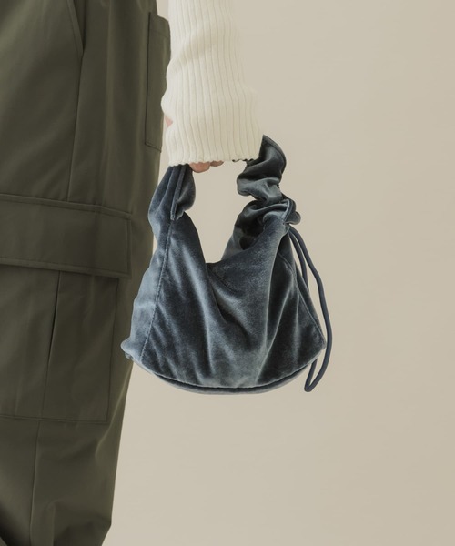 SMELLY（スメリー）の「ドローコードベロアバッグ（ハンドバッグ・レディース・マスタード/ネイビー/ピンク・-）」の13枚目の写真