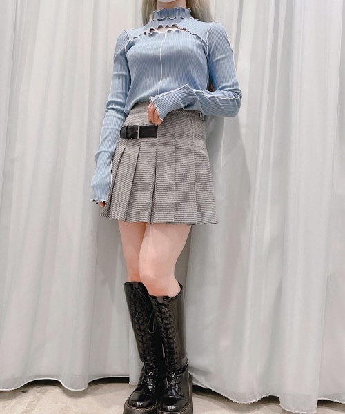 lilLilly（リルリリー）の「カットアウトリブトップス（ニット/セーター・レディース・ホワイト/ブラック/ブルー・ONE SIZE）」の5枚目の写真