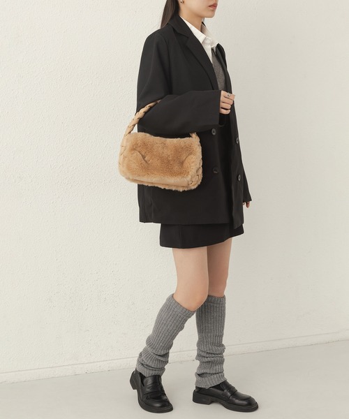 LA VORAGINE（ラ ヴォラジネ）の「ファーハンドバッグ（ハンドバッグ・レディース・ピンク/アイボリー/キャメル/ブルー・FREE）」の17枚目の写真