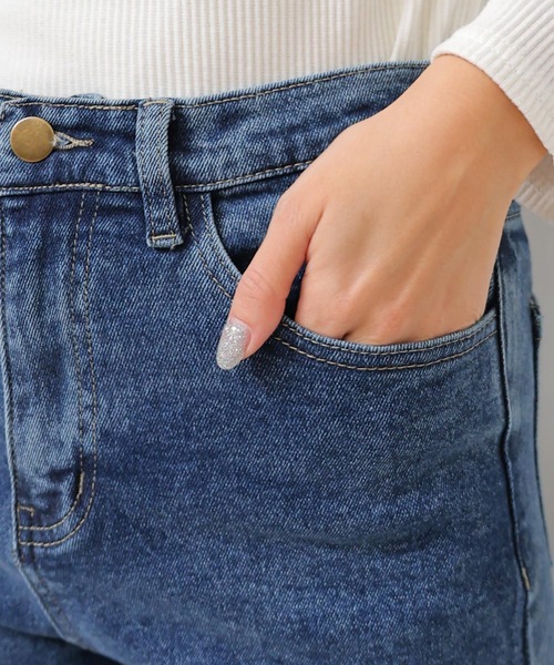 evernavy(エバーネイビー)の「ストレッチ裏微起毛ストレートデニムパンツ(デニムパンツ・レディース・ブルー・L/M)」の13枚目の写真