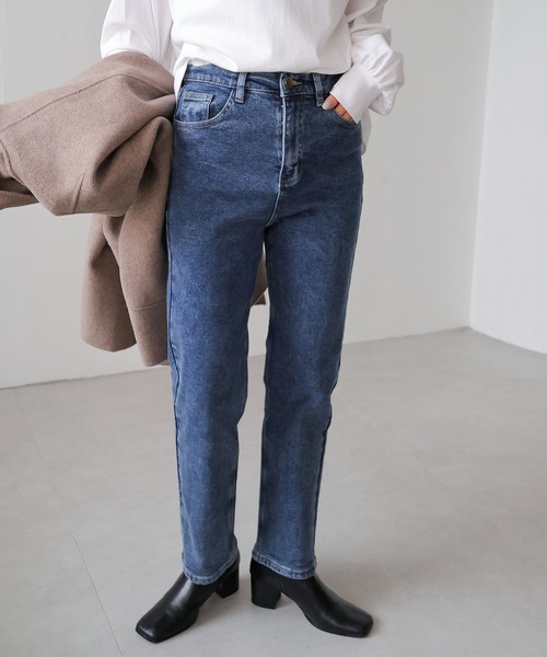 evernavy(エバーネイビー)の「ストレッチ裏微起毛ストレートデニムパンツ(デニムパンツ・レディース・ブルー・L/M)」の3枚目の写真