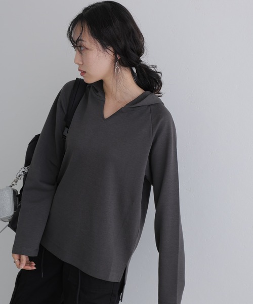 ElegChic(エレグシック)の「Vネックスムースパーカー(パーカー・レディース・ブラック/チャコールグレー/杢グレー・4L~5L/LL~3L/M~L)」の3枚目の写真