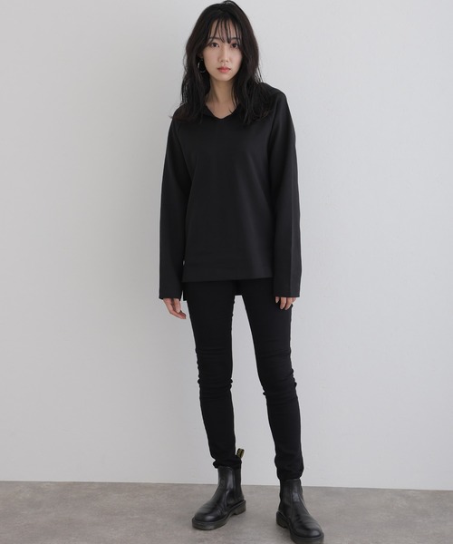 ElegChic(エレグシック)の「Vネックスムースパーカー(パーカー・レディース・ブラック/チャコールグレー/杢グレー・4L~5L/LL~3L/M~L)」の4枚目の写真