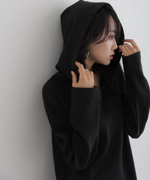 ElegChic(エレグシック)の「Vネックスムースパーカー(パーカー・レディース・ブラック/チャコールグレー/杢グレー・4L~5L/LL~3L/M~L)」の7枚目の写真