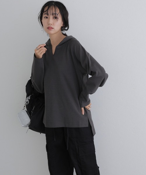 ElegChic(エレグシック)の「Vネックスムースパーカー(パーカー・レディース・ブラック/チャコールグレー/杢グレー・4L~5L/LL~3L/M~L)」の12枚目の写真