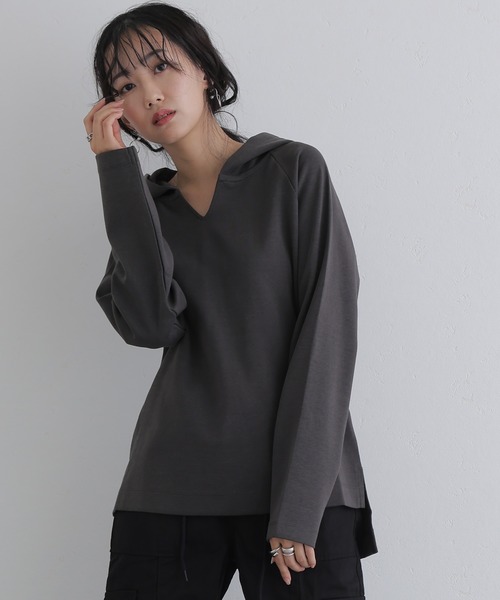 ElegChic(エレグシック)の「Vネックスムースパーカー(パーカー・レディース・ブラック/チャコールグレー/杢グレー・4L~5L/LL~3L/M~L)」の15枚目の写真