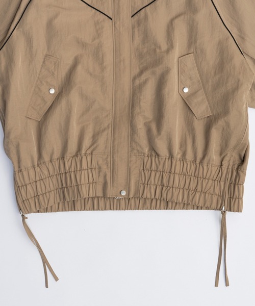 PRANK PROJECT（プランクプロジェクト）の「ビックトラックコート / Big Track Coat（ナイロンジャケット・レディース・ベージュ/ブラック/オフホワイト・FREE）」の9枚目の写真