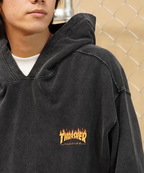THRASHER（スラッシャー）の「【ムラサキスポーツ別注】THRASHER/スラッシャー プルオーバーパーカー ボックスシルエット カスレプリント THM-24ASHD01（パーカー・メンズ・ブラック系その他/ブラック系その他3/ブラック系その他2・M/L/XL）」の9枚目の写真