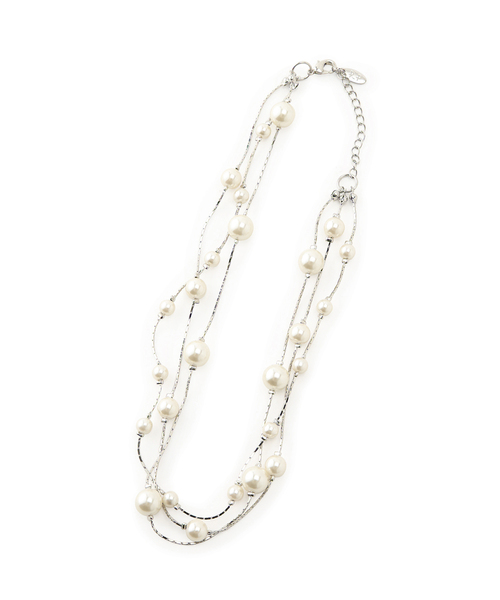 ROPE' PICNIC（ロペピクニック）の「飛ばしパール3連ショートネックレス（ネックレス・レディース・シルバー/ゴールド・FREE）」の4枚目の写真