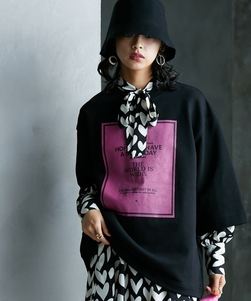 GEVS.(ジェイヴィス)の「<大きいサイズ>ハートプリントボウタイロングワンピース GEVS.(ワンピース・レディース・ブラック系/グリーン系・L/LL/3L/4L/5L)」の14枚目の写真