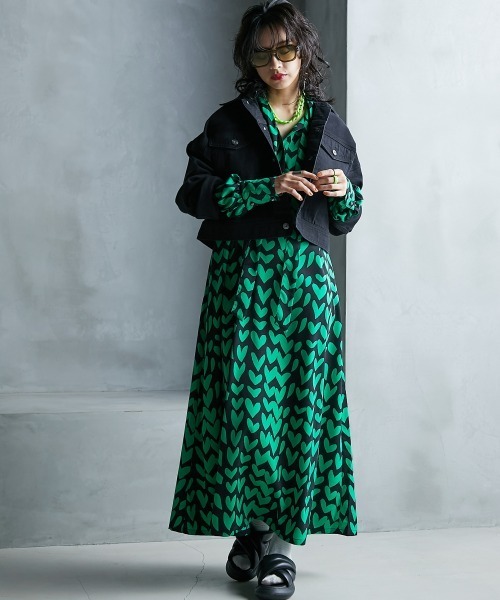 GEVS.(ジェイヴィス)の「<大きいサイズ>ハートプリントボウタイロングワンピース GEVS.(ワンピース・レディース・ブラック系/グリーン系・L/LL/3L/4L/5L)」の19枚目の写真