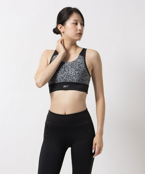 Reebok（リーボック）の「ランニング ブラトップ / RUNNING AOP BRA TOP（スポーツブラ・レディース・ブルーグレー/ブラック・X-SMALL/SMALL/MEDIUM/LARGE/X-LARGE/XX-LARGE）」の2枚目の写真