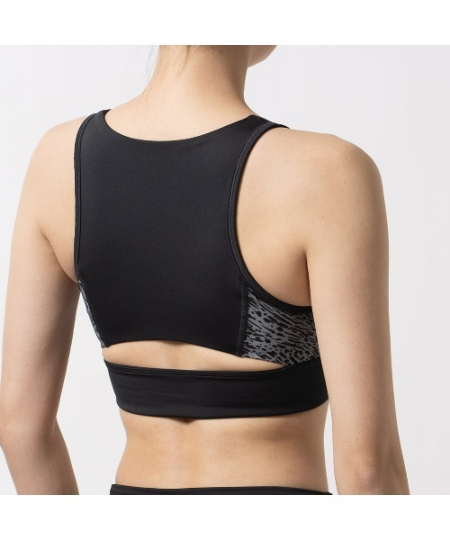 Reebok（リーボック）の「ランニング ブラトップ / RUNNING AOP BRA TOP（スポーツブラ・レディース・ブルーグレー/ブラック・X-SMALL/SMALL/MEDIUM/LARGE/X-LARGE/XX-LARGE）」の11枚目の写真