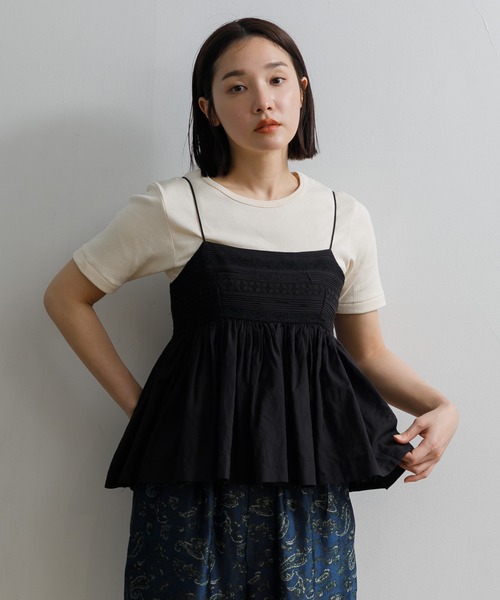 AMERICAN RAG CIE（アメリカンラグシー）の「アンティークレースキャミビスチェ（シャツ/ブラウス・レディース・オフホワイト/ブラック/ピンク・FREE）」の2枚目の写真