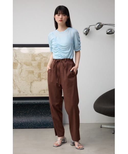 AZUL by moussy（アズールバイマウジー）の「シャーリングスキントップス（Tシャツ/カットソー・レディース・グレー/アイボリー/サックスブルー・FREE）」の6枚目の写真